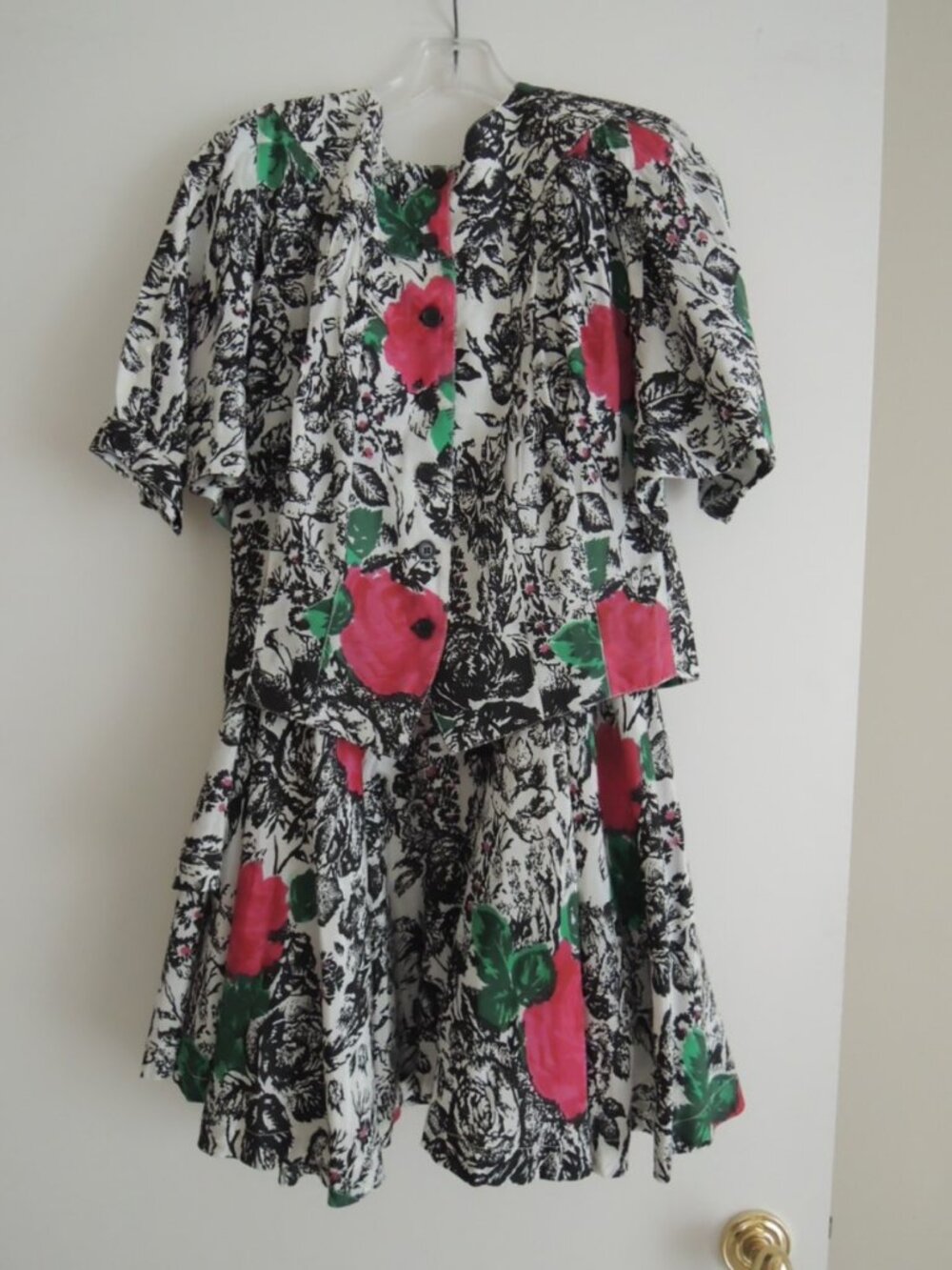 Ladies 2 Pc Dress Size S Top Size M Skirt Built In Crinoline Underskirt - CHOICE